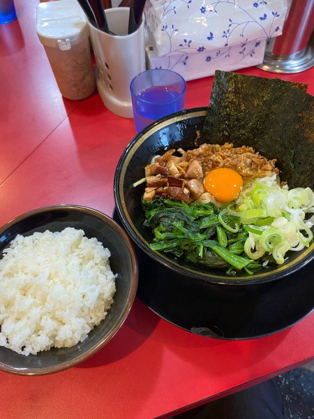 「油そば(950円)ライス(100円)」@家系ラーメン とらきち家の写真