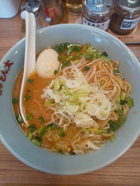 「みそらーめん（味玉付き）」@岐阜とん太 土岐店の写真