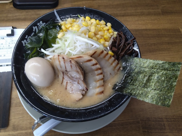 「特製みそラーメン（白ネギ）1500円」@クラーク軒の写真