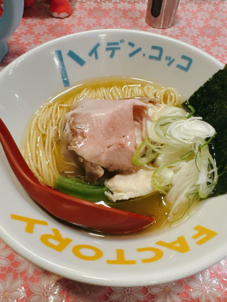 「凛々しい全力☆鯖姿節×サバ煮干×さば厚削節らぁ麺」@らーめん凛々の写真