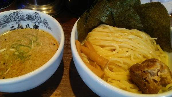 「つけ麺 中盛 880円＋海苔 100円」@二九八家 いわせの写真