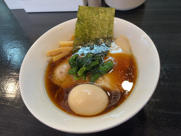 「味玉鴨がら中華そば(醤油/細麺変更)」@戸田ラーメンベース 和み食堂の写真