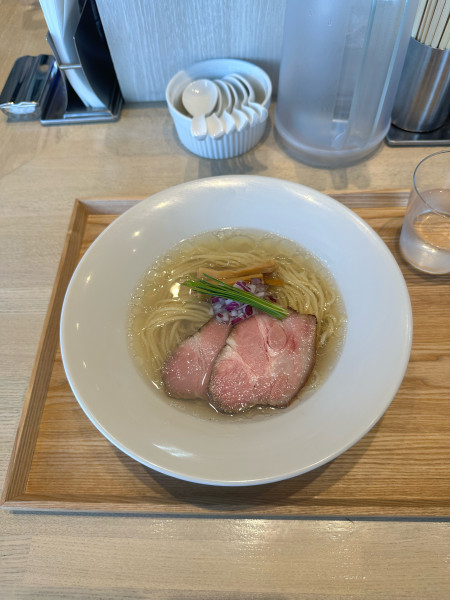 「塩ラーメン」@宍道湖しじみ中華蕎麦 琥珀 東京本店の写真