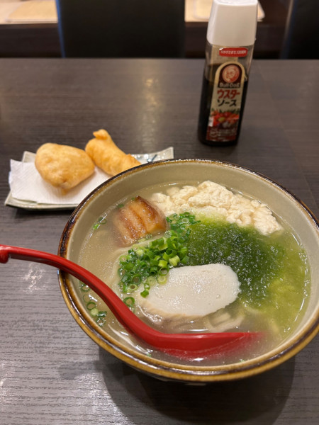 「ゆし豆腐そば 魚の天ぷら ポークの天ぷら」@喜納商店の写真