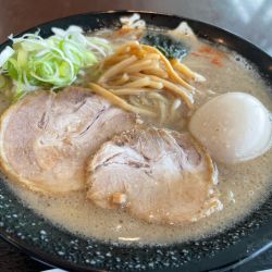 特製醤油とんこつラーメン