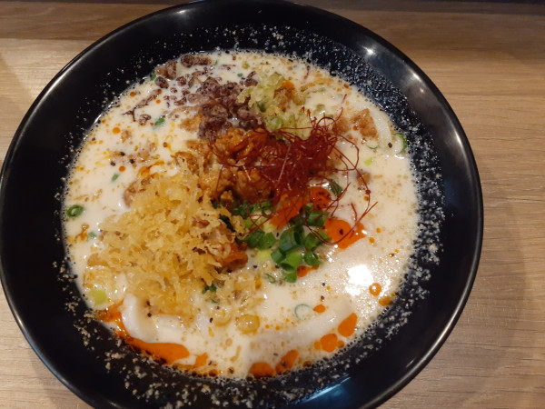 「豆乳坦々うどん」@有頂天うどんの写真