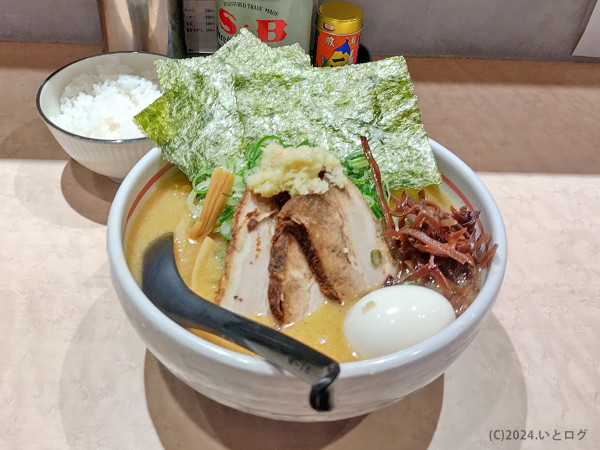 「札幌味噌(大盛 特製トッピング追加)」@札幌麺屋 そらやの写真