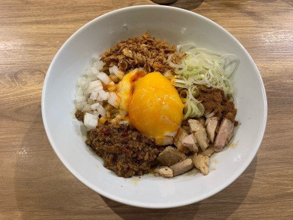 「まぜそば」@自家製麺 つきよみ 上新庄店の写真