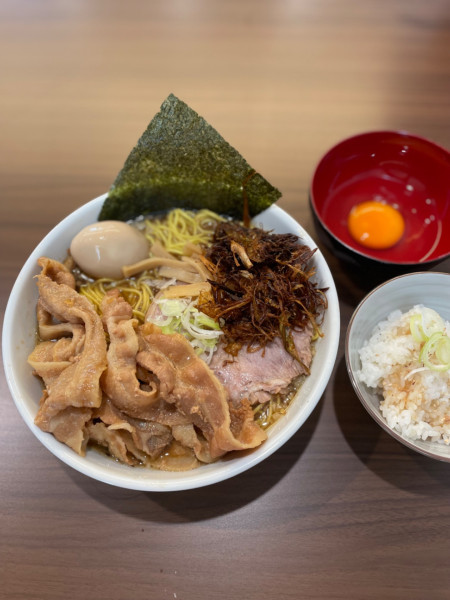 「特製100 悪魔肉　つけ玉　焦がしネギ　半ライス」@一条流中華そば 智颯の写真