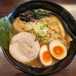 特濃魚介らーめん