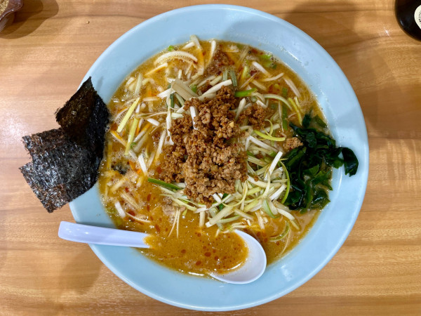 「サッポロ赤星 →担々麺 ネギ」@ラーメン関口の写真