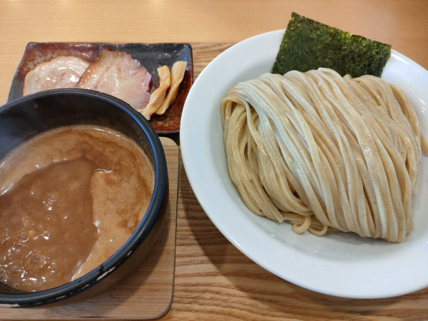 「豚骨魚介つけ麺 950円」@麺道 ひとひらの写真