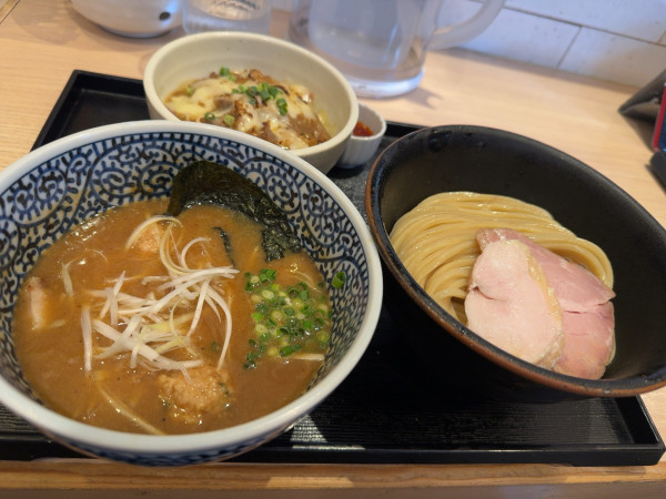 「濃厚魚介つけ麺＋焼きチーズカレー丼小」@麺屋 一燈の写真