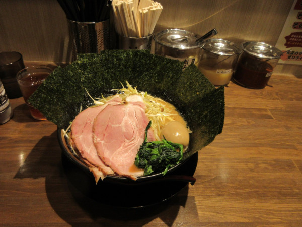 「王道ラーメン　大盛」@王道家直伝 心道家の写真