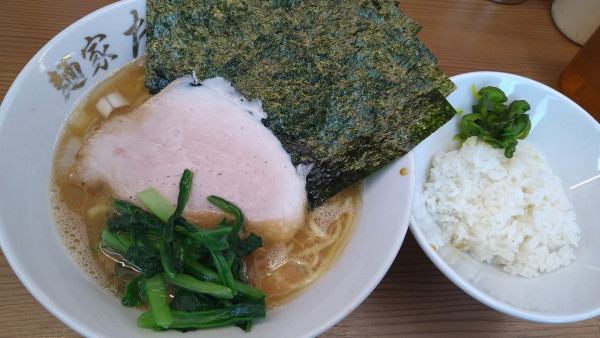 「ラーメン、海苔、無料ライス✕2」@麺家 たいせいの写真