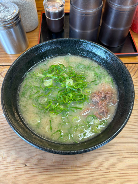 「ラーメン」@五号線沿いの元祖長浜ラーメンの写真