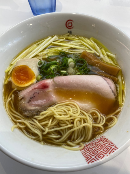 「黄ニラらーめん」@麺屋 匠の写真