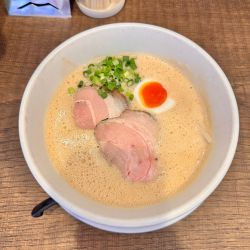 豚CHIKIしょうゆラーメン