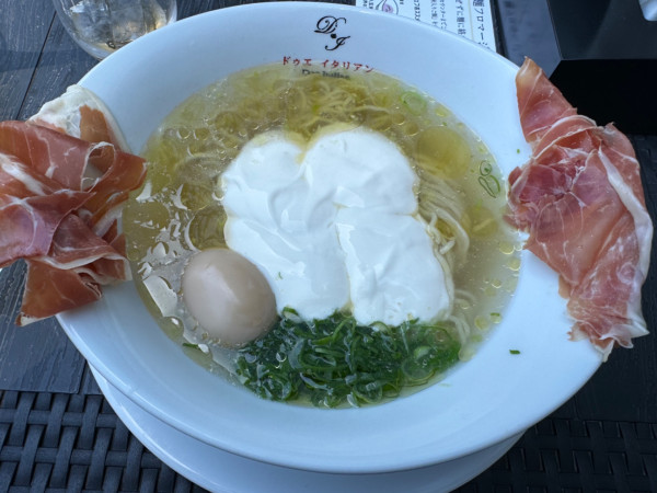 「生ハムらぁメンフロマージュ 特製?」@らぁ麺 ドゥエイタリアン 神田秋葉原店の写真