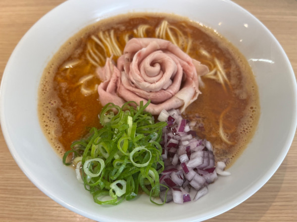 「オマール海老ラーメン+オマール海老ミソの和え玉」@La Maison du Ramen ビスクの写真