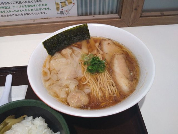 「ワンタン麵」@カドヤ食堂 阪神梅田店の写真