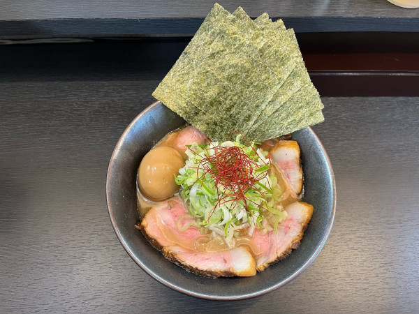 「特製焼きあごらーめん1300円」@麺屋なにがしの写真
