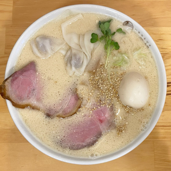 「ごまらーめん（麺少なめ）¥890 特製トッピング ¥530」@一乃胡の写真