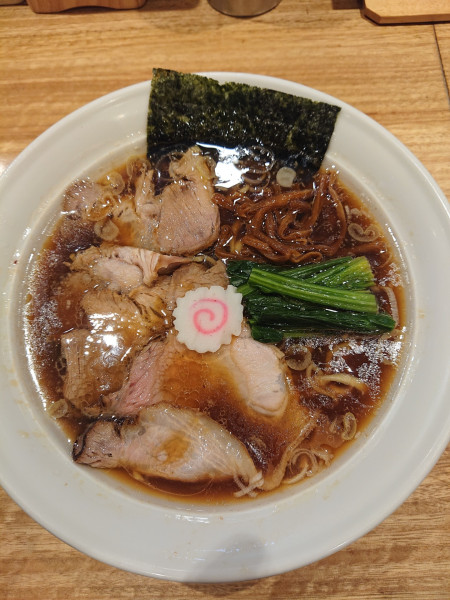 「醤油ラーメン」@長岡食堂 横浜西口店の写真