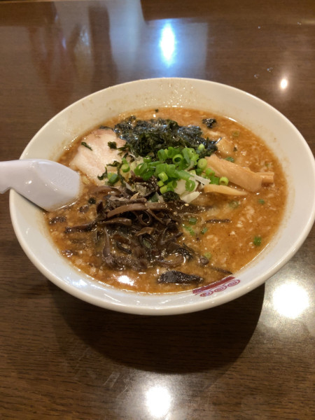 「醤油とんこつ　890円」@麺屋かなたの写真