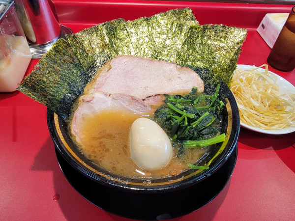 「王道スペシャル」@家系ラーメン 近江道家の写真