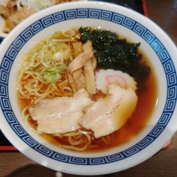 昔ながらのしょうゆラーメン