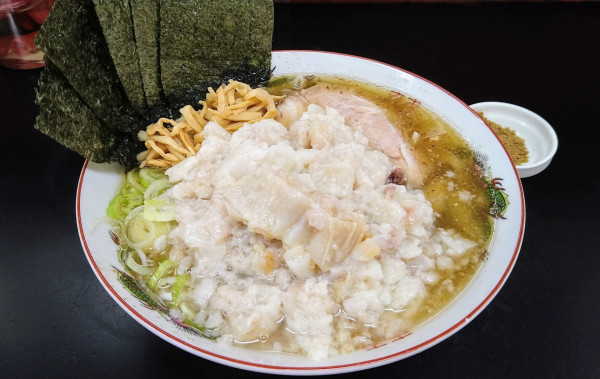 「塩中華そば+魚粉･海苔･身入りダブル」@手打ち中華そば 酒田 河原町店の写真