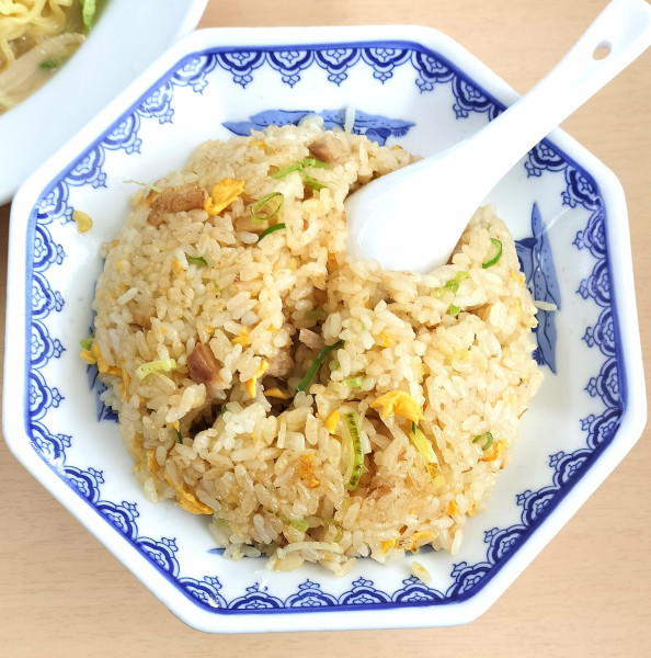 「冷やし担々麺セットのチャーハン」@台湾料理 楠の写真