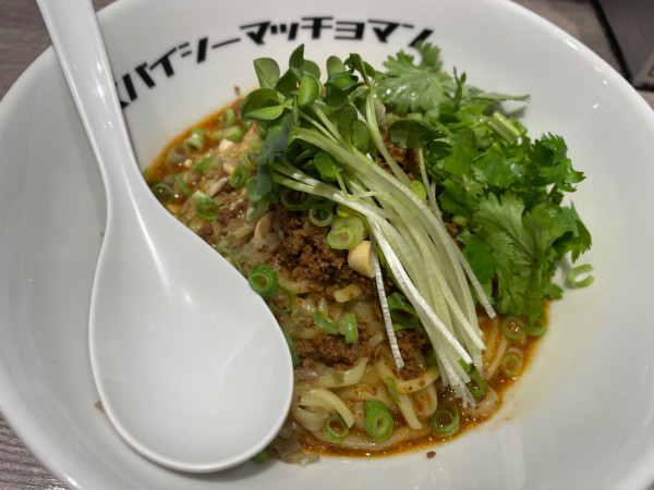 「汁なし担々麺1000円+パクチー150円」@担々麺本舗 辣椒漢 渋谷ファイヤー通り店の写真