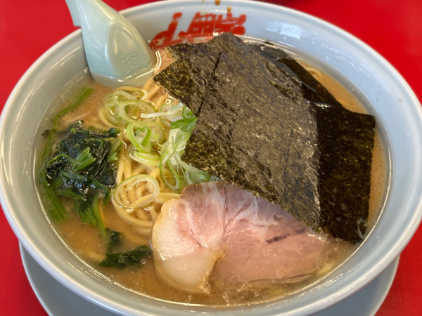 「醤油ラーメン(大)」@ラーメン山岡家 羽生店の写真