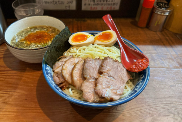 「特製醤油つけ麺（大盛無料）¥1450、辛味¥100」@めん処 樹の写真