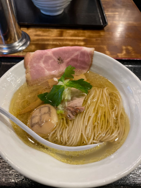 「塩くんたまラーメン」@<真>卓朗商店の写真