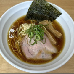 醤油らぁ麺（800円）