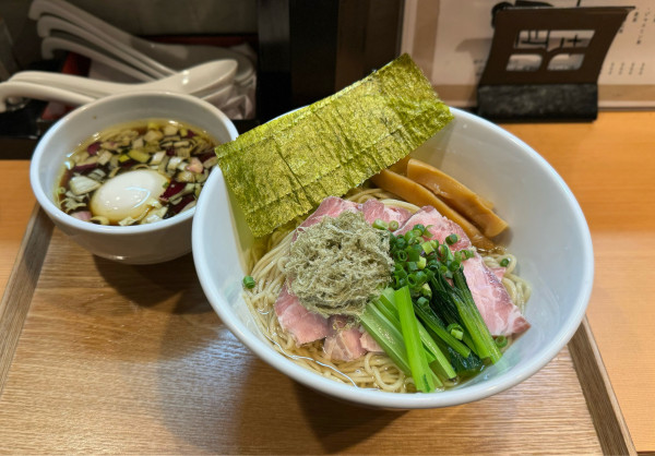 「特製醤油昆布水つけ麺 ¥1400」@深夜ラーメン酒場もっくんの写真