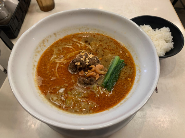 「濃厚担々麺 950円」@登竜門の写真