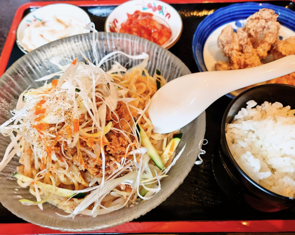「冷やし担々麺+Bセット」@麺屋とりたけの写真