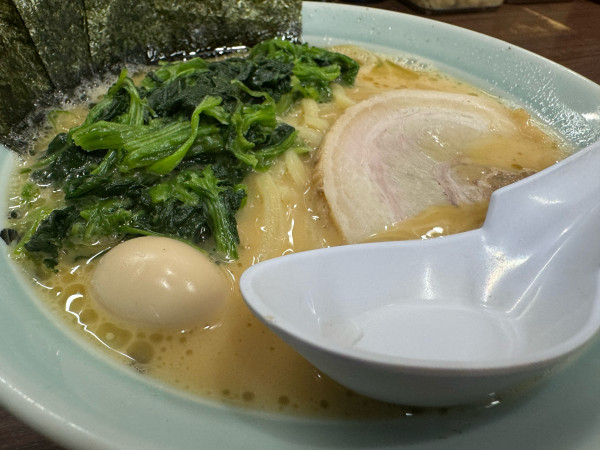 「醤油ラーメン」@横浜家系ラーメン 飯田橋 魂心家の写真