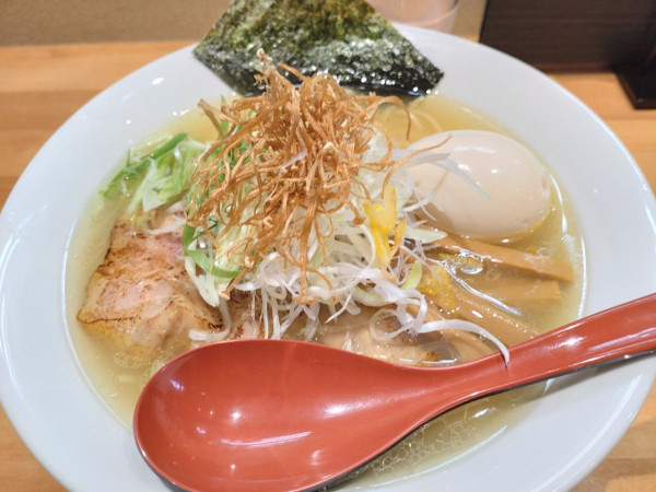 「特製塩らぁ麺」@麺処 桂の写真