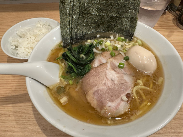 「モンタ麺(並)」@ラーメンモンタナ 秋葉原店の写真