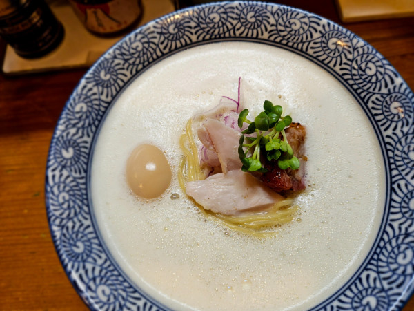 「濃厚鶏白湯そば」@鶏そばAkariの写真