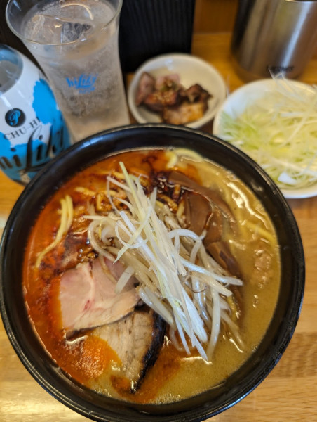 「辛味噌らーめん＋ねぎ＋ハイリキ(プレーン)」@味噌っ子 ふっくの写真