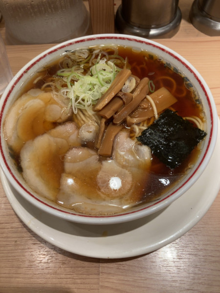 「中華そば　900円」@東京煮干し らーめん 玉 東京駅店の写真