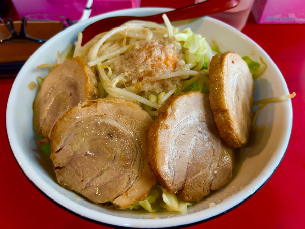 「肉増まぜそば（塩）1200円」@麺処 MORI MORIの写真