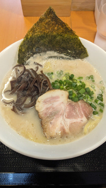 「豚骨ラーメン」@麺屋 つるの写真