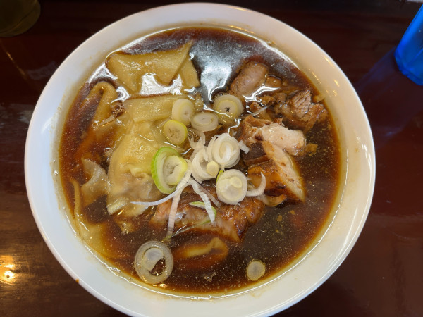 「ワンタンチャーシュウメン1450円」@手打ち 陰日向の写真